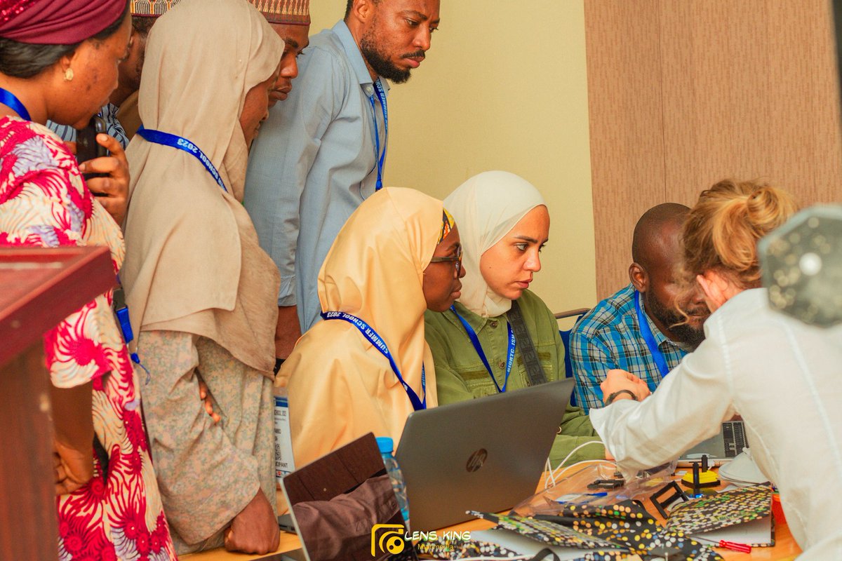 BioRTCNig's tweet photo. Day 1 of our #BioRTC2023 summer school was a success! Participants build @OpenUc2. So much excitement upon viewing samples using the UC2. Thanks @ChanZuckerberg @ISN_society, @cziscience, @TReNDinAfrica, and @SussexNeuro. https://t.co/kkPczdH3vo
