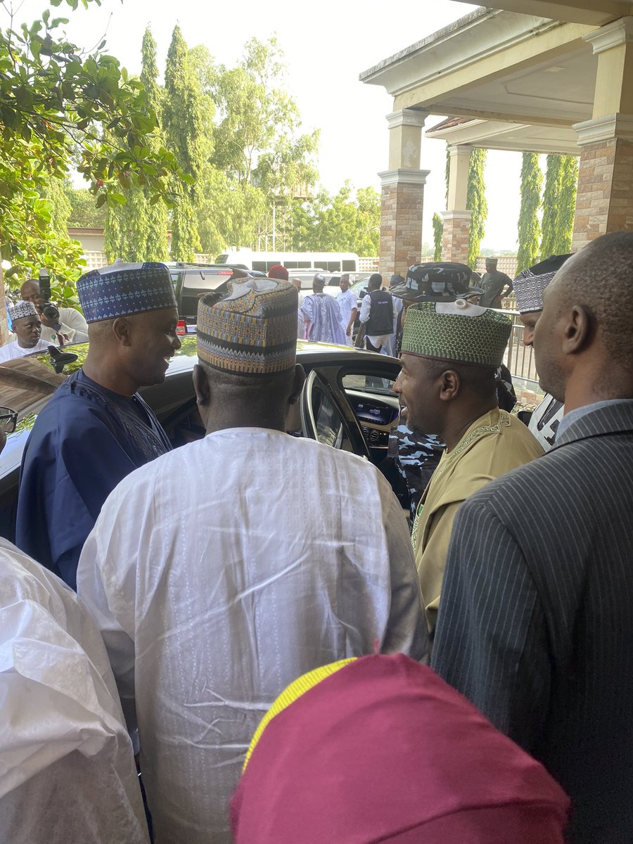 KadunaAssembly's tweet photo. Earlier today, the @KadunaAssembly Speaker accompanied the Honorable Speaker,@HouseNGR, Rt. Hon. @SpeakerTajudeen to the Palace of His Highness, Amb. Ahmed Nuhu Bamalli on a condolence visit over attack by bandits and the tragic building collapse  at the Zaria Central Mosque. https://t.co/NqQKkVfE5x