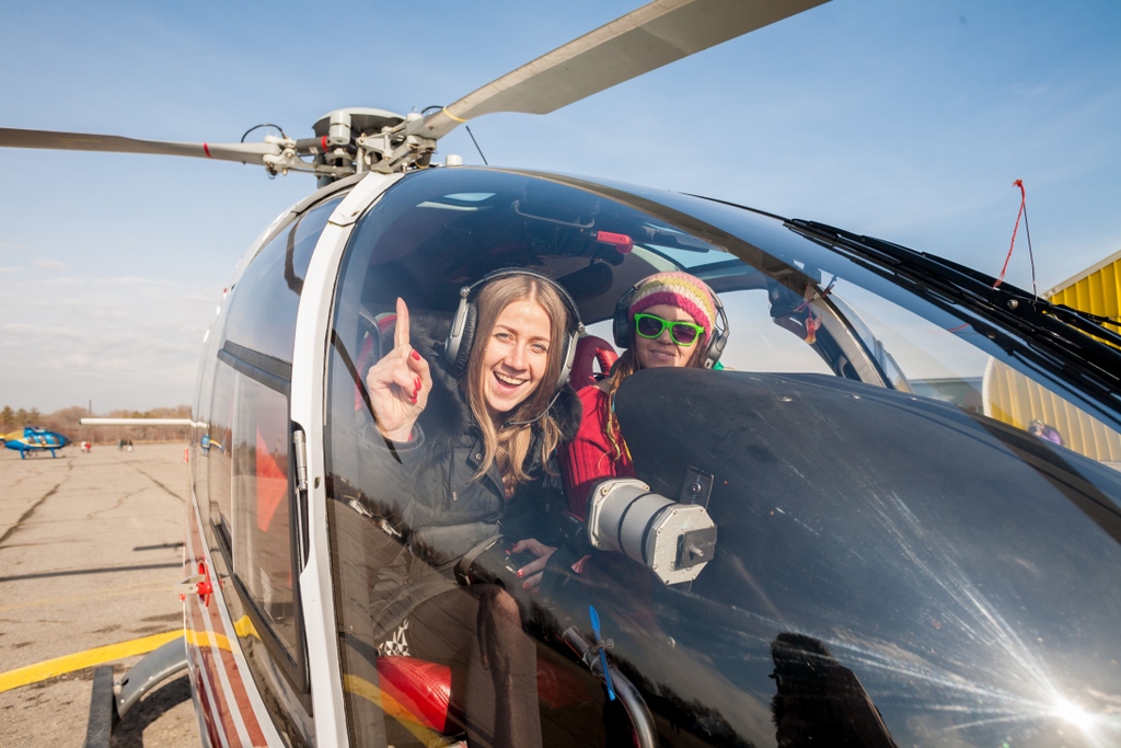 It’s a bird, it’s a plane, no…it’s YOU in a helicopter! 🚁 From city skylines to majestic mountains, book or gift a heli ride today 👉 bit.ly/3E7i98o

#virginexperiencegifts #giftideas #helicopter #thingstodo