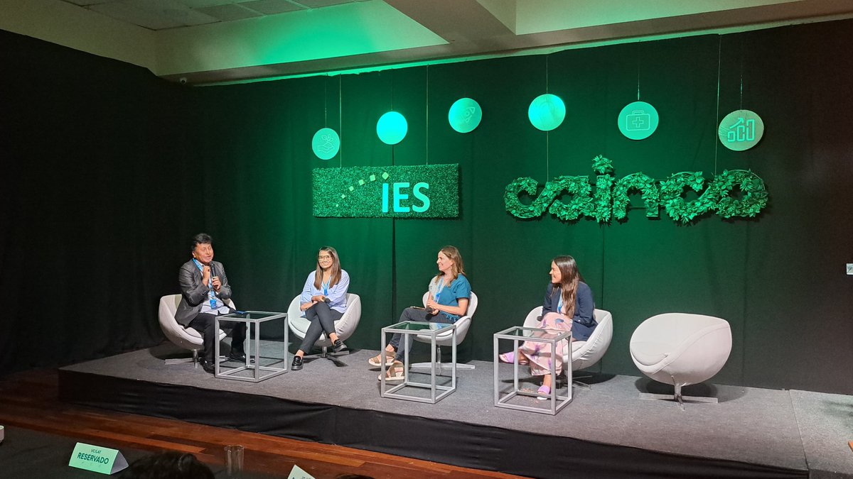 CAINCOBOLIVIA's tweet image. Tuvimos el panel: “La industria de soporte para conectar la oferta y demanda de inversión de impacto” junto a: Evelyn Gómez
Alejandra García
Luz Mila Lancheros
Y Alberto Saavedra, quien estuvo a cargo de la moderación.
#VCILAT2023