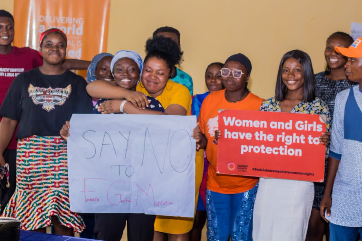 enene_ruth's tweet photo. Day 3,EKO 2023, CROSS RIVER WATCH PARTY🎉
We build Adolescent and youths in character,knowledg,sharpen our artistry skills🎉
@UNFPANigeria
@Unfpawcaro
@unfpa
@sayphinng
@tundeadelekan1
@okejonah1
#UNFPACRSO #UNFPANigeria
#EKO2023
#SAYPHIN
#FP2020
#ICPD2030
#UNFPAWCARO
#YAHNAIJA https://t.co/NfLZZ8LMGS