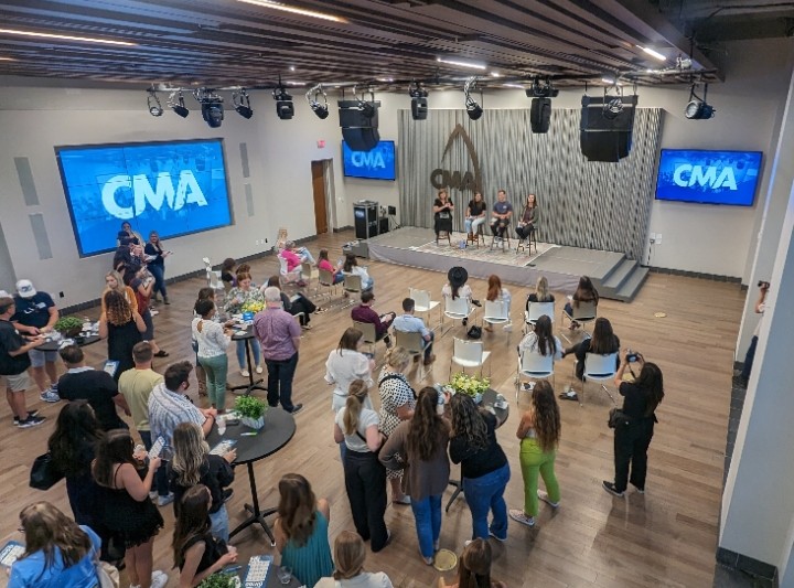 CMA Hosts memberships event focused on social media and digital marketing. 

MemberSIPS Event.

Nashville HQ on Tuesday, August 15, 2023 

#Nashville #nashvillemusic #Countymusic #Countrysinger #music #Tennessee #Detroit 
Mary Overend/CMA