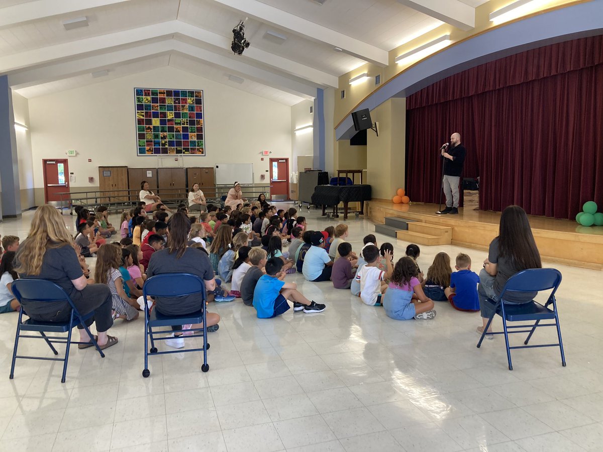 Magic + Science show to cap off a great first week of school! <a href="/lasdk8/">LASDK8</a>