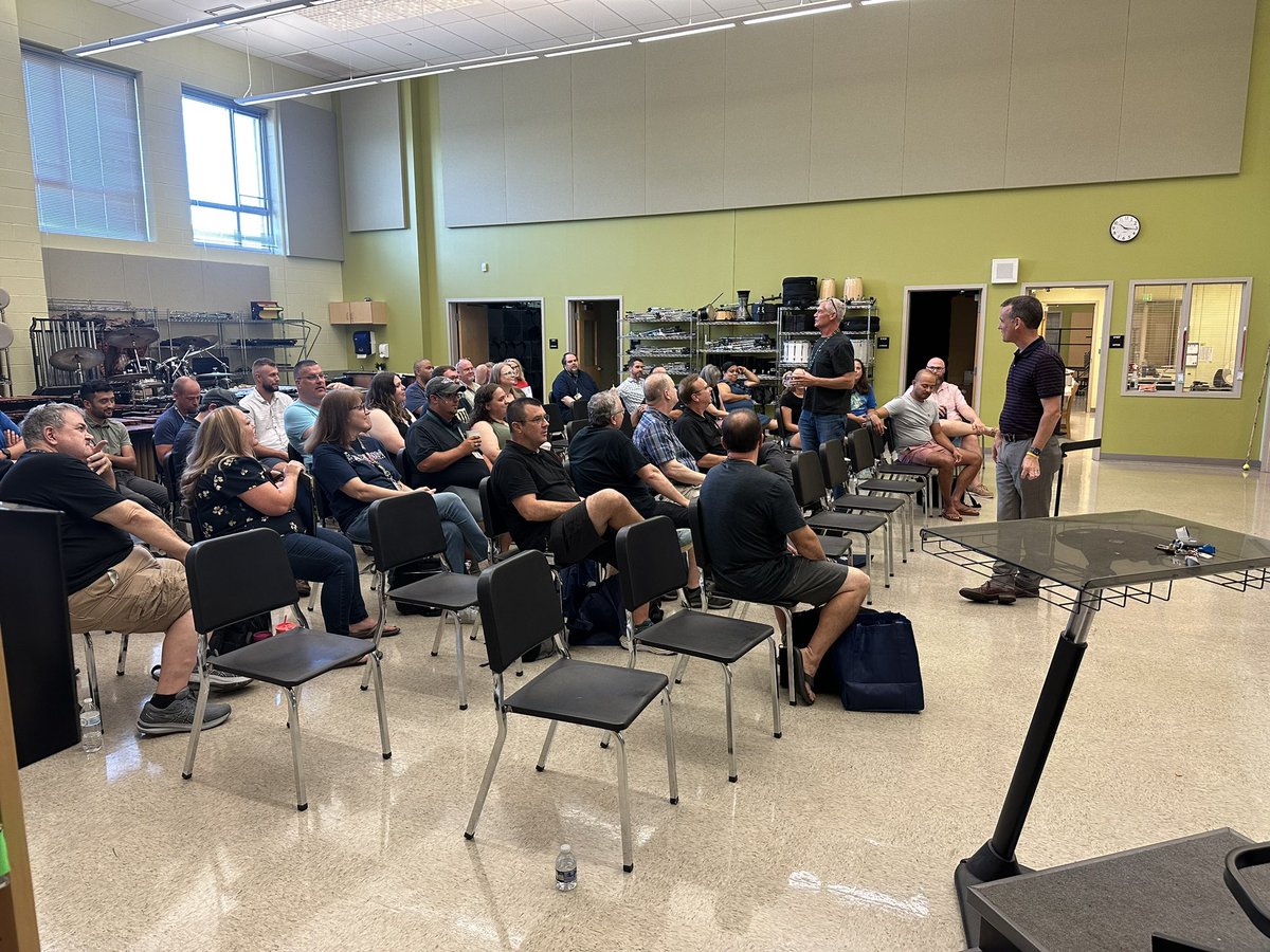 An amazing day for SVPA! Quality sessions and collaboration time that allow us to best serve our students in the arts! 🎶🎭🎨🩰 Looking forward to a great year! #WeAreVPA