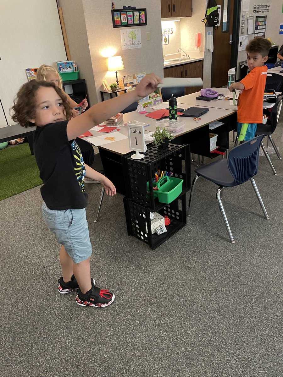 Mrs. Hixson tweet media