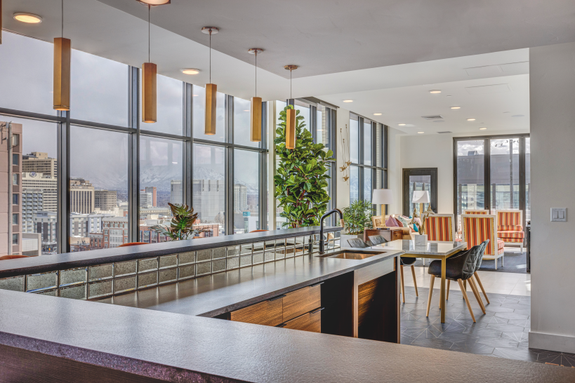 JacobsenBuilds's tweet photo. @UtahCDMag's latest cover story highlights Phase 1 of The West Quarter, describing The Ritchie Group's ambitious downtown development as "scintillating" and "revolutionary."

Read more here: https://t.co/m3A3BYtCmT

#BuiltForLife #JacobsenBuilds #BuildingEnduringCommunities https://t.co/71YCLPOV9J