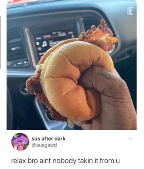 kylosrage's tweet image. belly grabbing jeremiah's hoodie 😭