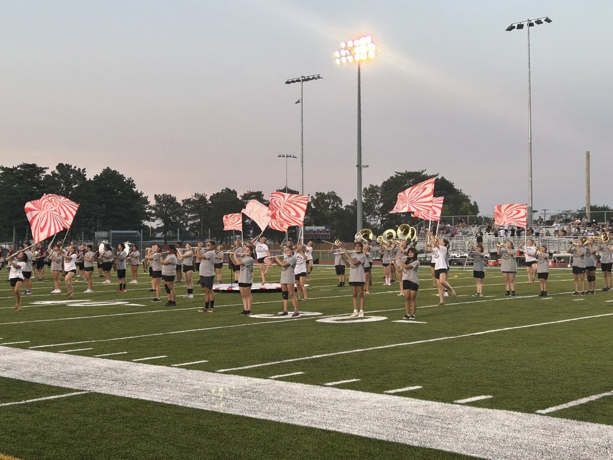 Discoverers up 17-0 at half! <a href="/DiscovererWay/">Columbus High</a> <a href="/tkwapnioski/">Tim Kwapnioski</a>