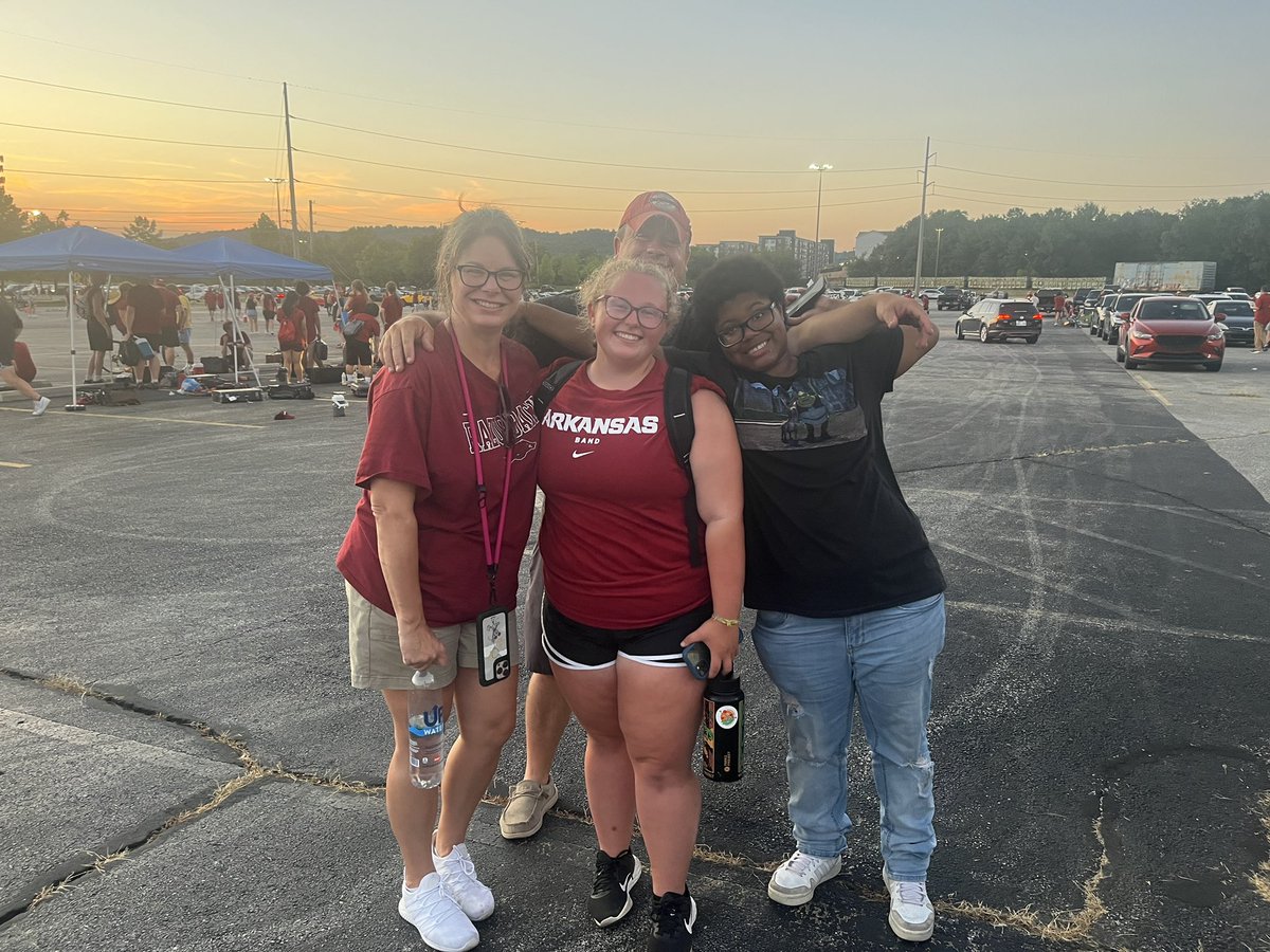 drtlentz's tweet photo. Spent the evening grooving with some talented musicians (including my favorite piccolo player) and watching the sunset behind the Ozark Mountains.  Thanks for hosting @uarkbands https://t.co/UQOgpxzOWE