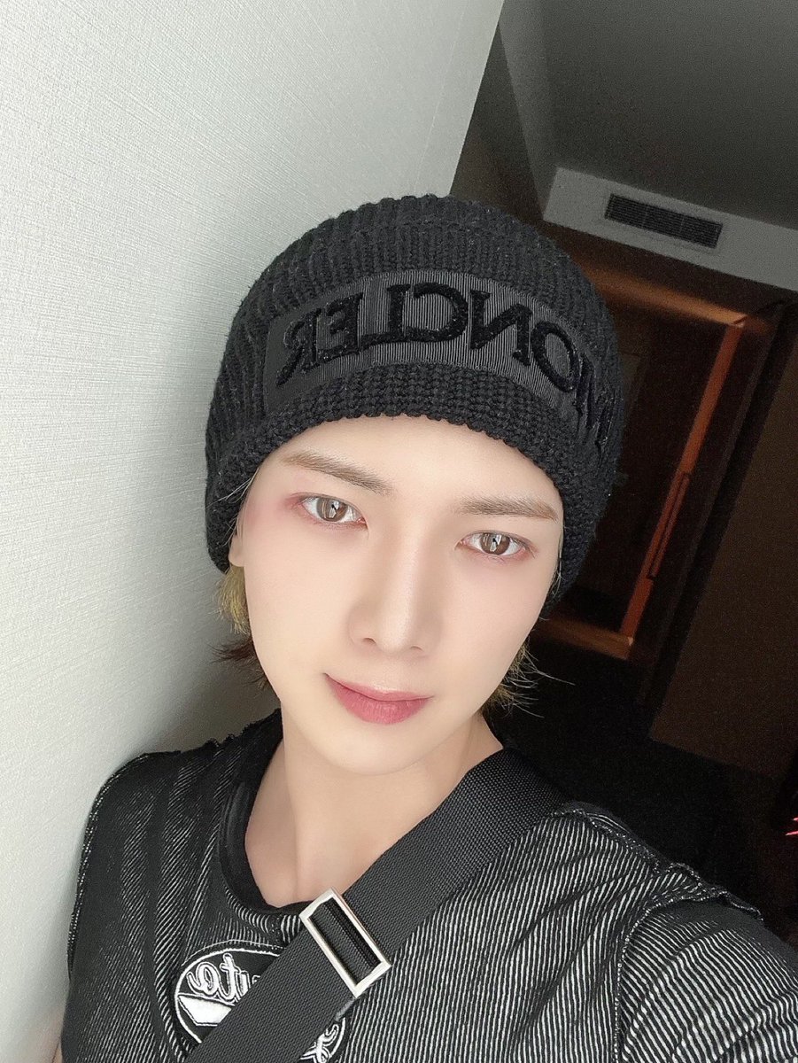 ATEEZofficial's tweet photo. [#여상] 찰칵📷
#ATEEZ #에이티즈 https://t.co/pjldUKWINR