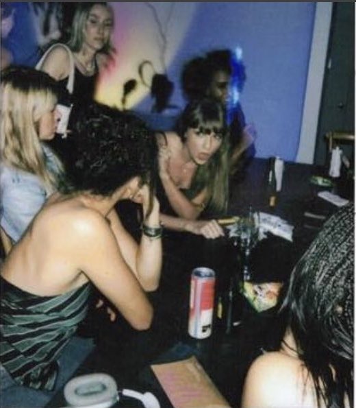 📸 | Taylor Swift at another UNO party recently in New York