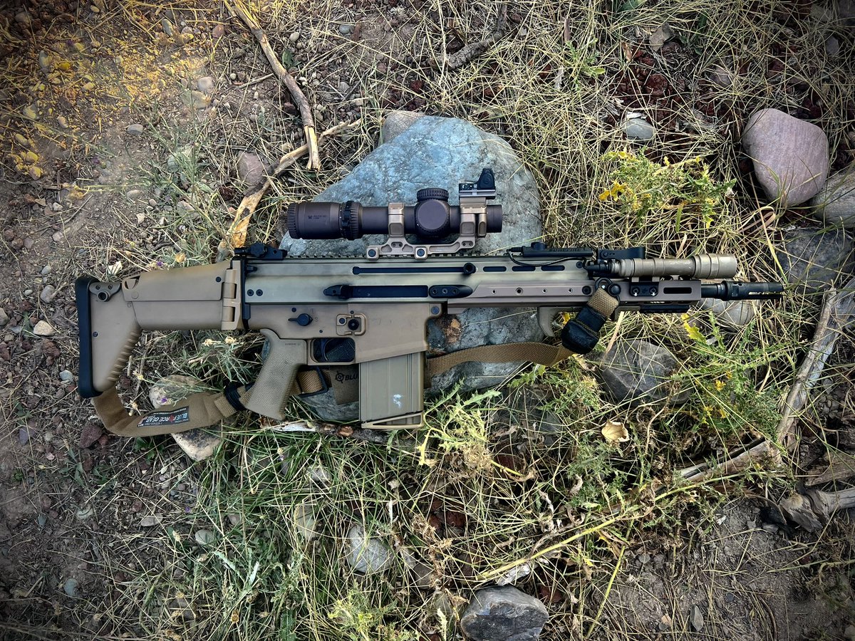 ContempCrusader's tweet photo. Love it or hate it, the SCAR-17 redefined the battle rifle.
#scar #scar17 #sopmod #socom #military #guns #vortexrazor #battlerifle #specialoperations https://t.co/F0HEhn0VUS