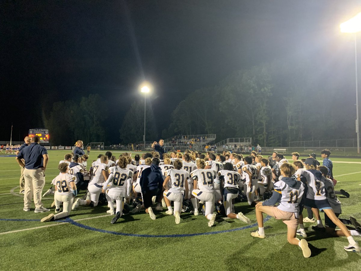 1RocketAD tweet media