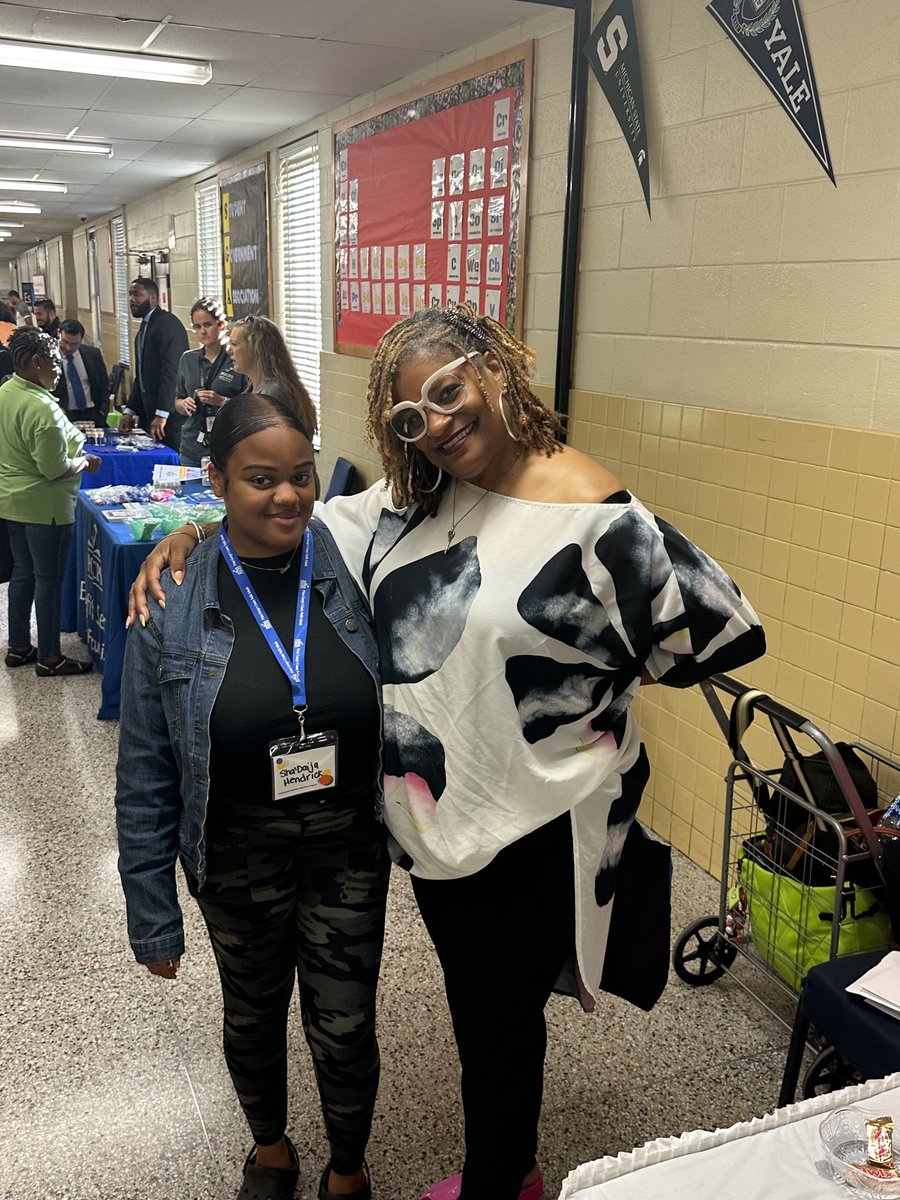 MentorTeacher4's tweet photo. Day 3 of #PGCPS #PEIP is officially done. We are now looking forward to next week when teachers return to schools for in service week. School year 2023 is off to a great start. @OPLLpgcps #PEIP https://t.co/y8Klq8ez1A