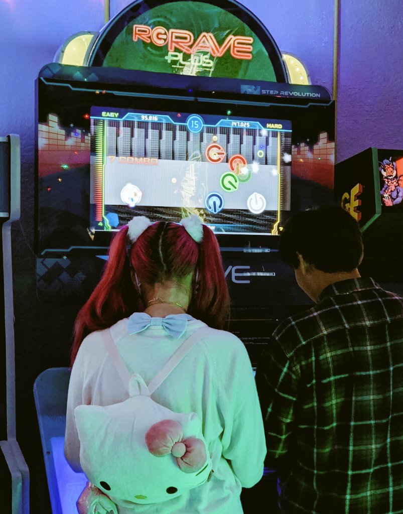 Flynnsgamingfl's tweet photo. Are you into rhythm games? 🎸🎮💥 Well over at Flynn's Arcade &amp; More in Margate FL 👾 We've got you covered. Whether you're into #Dancedancerevolution, #GuitarHero or #ReRavePlus, just to name a few, it's always just $15 unlimited or $10 an hour 🧙‍♂️⚡Open 5PM-2AM on Fri 😱 https://t.co/bmg8PsFdUB