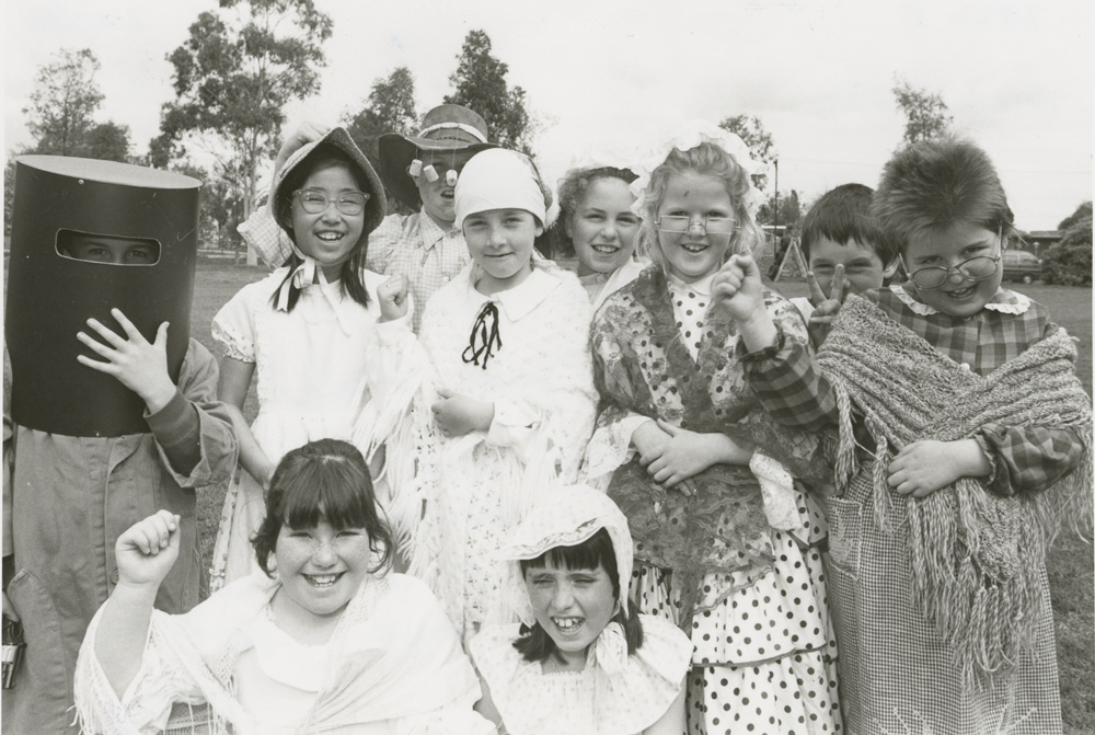 SLSA's tweet photo. Children’s Book Week begins &amp; and we wish students, teachers &amp; librarians well for their book week activities. #CBCA2023 #ReadGrowInspire #libraries #WeLoveBooks
Images of a 1988 #bookweekparade at Para Hills West Primary, part of the #MessengerPressCollection at #StateLibrarySA https://t.co/6xr3R7Wubx