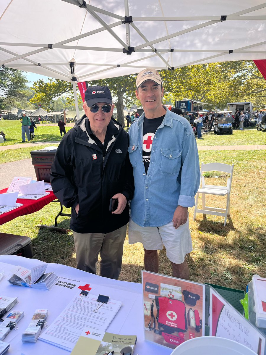 SAFJessica's tweet image. Please stop by and visit our amazing @RedCrossNOH volunteers @DDayOhio this weekend to learn about all the ways you can support our community through Red Cross.  Thanks to @RedCrossNOH volunteers and veterans Nick and Keith.