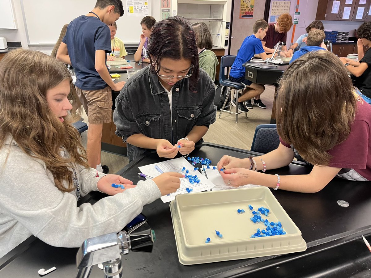 TheMrsFarmer's tweet image. Adv. Biology @HumbleISD_KHS students are exploring what enzymes do in order to explain how and why they work. #ExploreBeforeExplain #ALLstudentsAREscientists #KingwoodALLIN