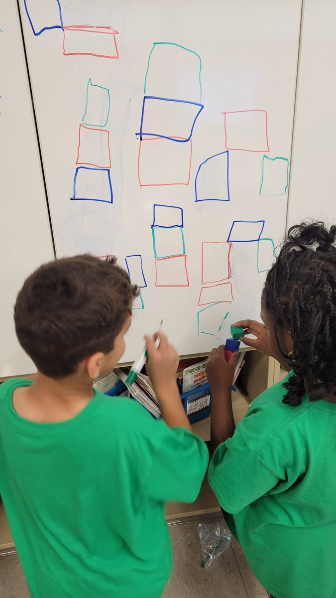 ErinAlexanderF2's tweet photo. Nothing like ending the week with a Vertical Math Challenge! Some really great math convos from my Rockstars! @greg_machi @AnneEMoncureES @ThomasTaylorEdD @mathwings https://t.co/AtR6zSCjHM