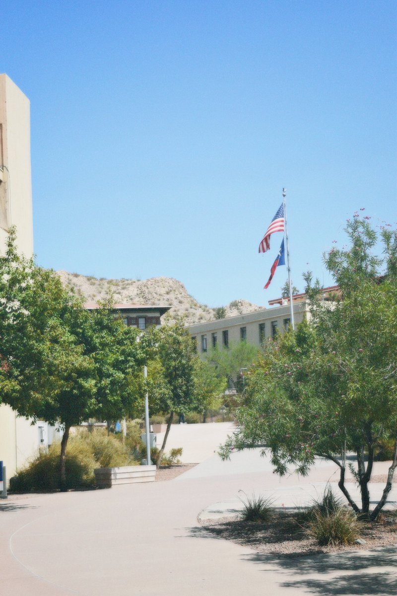 israeelg2's tweet photo. My beautiful campus… https://t.co/fFm8r7cCQx