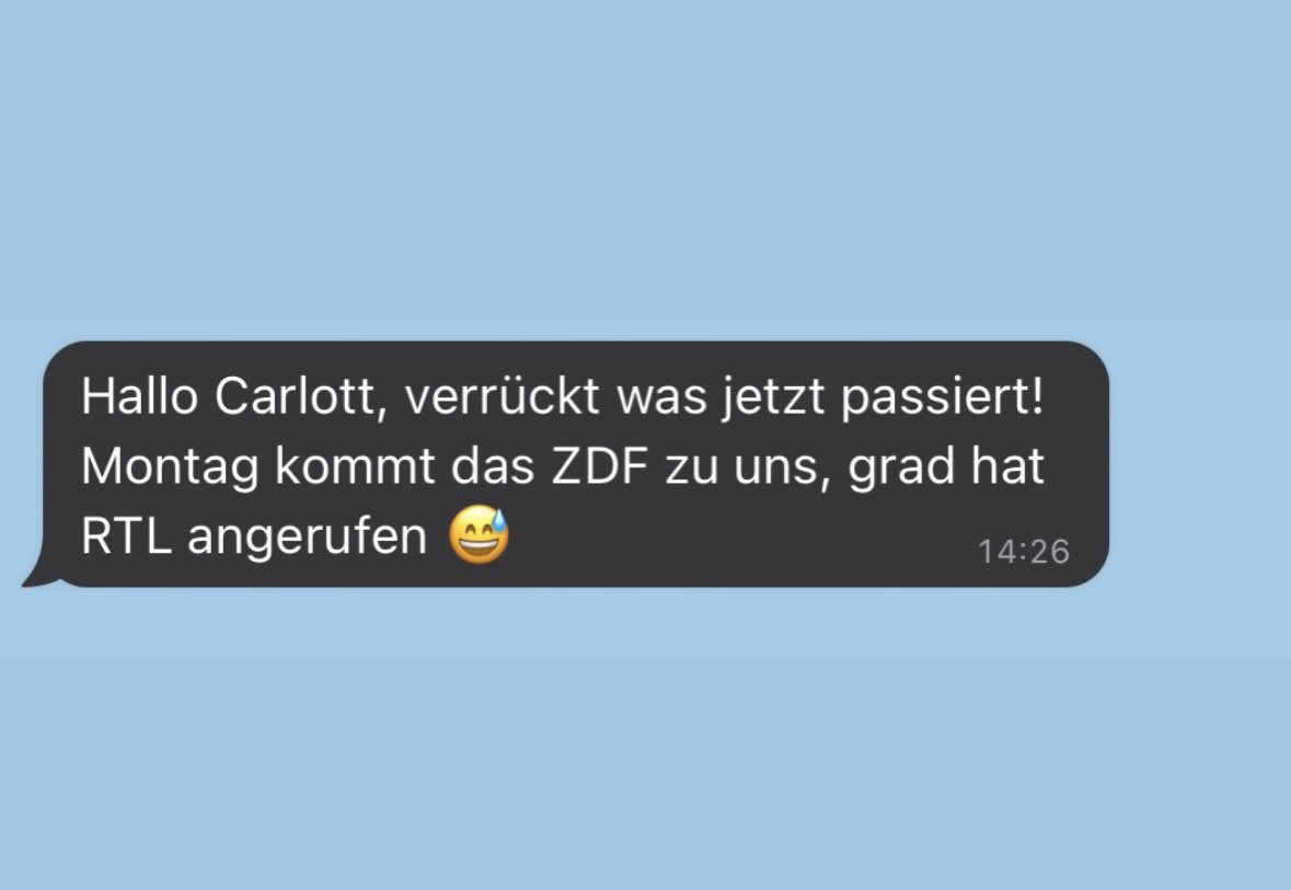 Carlott Bru (@carlottbru) on Twitter photo Wie findet man heute Azubis? Das hab ich mich gefragt und drüber geschrieben. Heute schreibt mir die Protagonistin das. Ich fühle mich geehrt und freue mich, diesen Stimmen mehr Raum zu geben: 
tagesspiegel.de/berlin/berline… Wie findet man heute Azubis? Das hab ich mich gefragt und drüber geschrieben. Heute schreibt mir die Protagonistin das. Ich fühle mich geehrt und freue mich, diesen Stimmen mehr Raum zu geben: 
tagesspiegel.de/berlin/berline…
