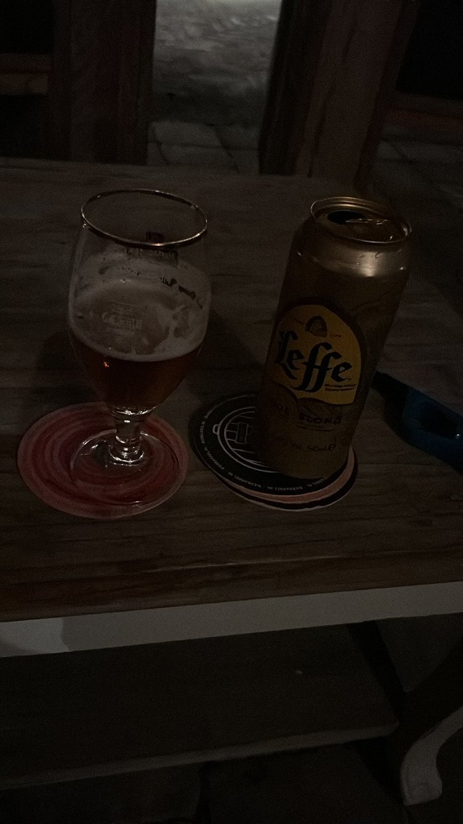 Na de middag dienst nog even buiten een biertje en dan slapen 😊