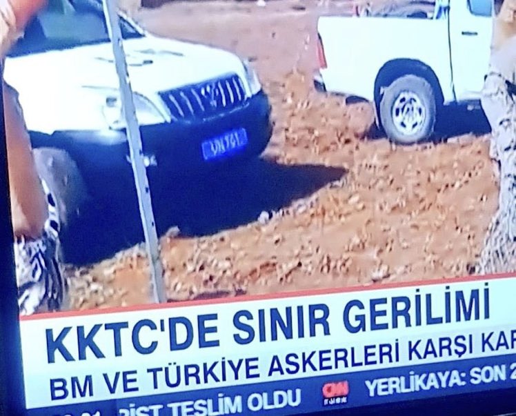 aykiri's tweet photo. CNN Türk'ten skandal yayın. Kıbrıs'taki BM-Rum ortaklığındaki provokasyonla ilgili yapılan haberde "Türk askeri" yerine "Türkiye askeri" ifadesi kullanıldı. https://t.co/ygXQN17eql