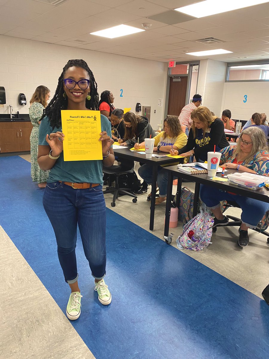 Eva Perales tweet media