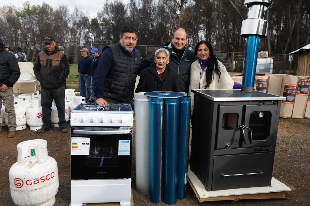 ☝🏻 Esta entrega se enmarca dentro del Plan #BiobíoSeLevanta, iniciativa impulsada por el <a href="/gorebiobio/">Gobierno Regional del Biobío</a> junto a su <a href="/CoreBioBio/">Core BioBio</a>, para apoyar a las miles de familias afectadas por los devastadores incendios que afectaron nuestra región a comienzos del 2023.