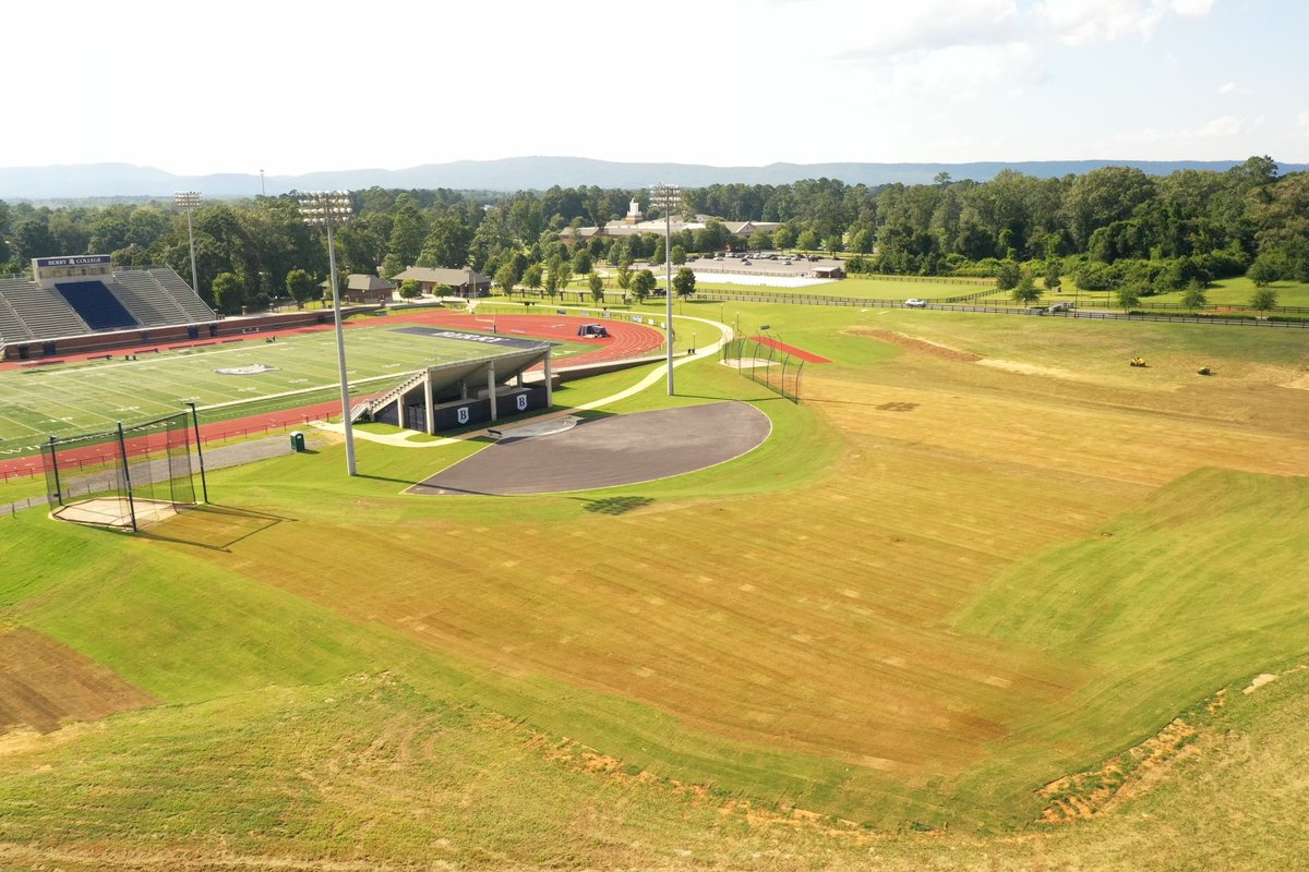 BerryXCTF's tweet image. Well T&F and Throws community, whatya think?
Us? No words 😍🥹
Give throwers the home and arena they deserve
@GillAthletics #Throws #HammerThrow #Discus #ShotPut #Javelin #WhyD3 @NCAATrackField @nationalthrows #CommitToTheB