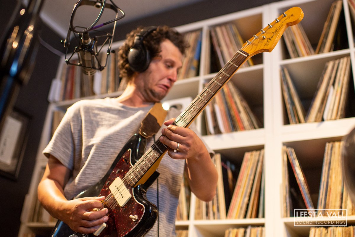 leestavall's tweet image. As part of our Feature Friday series, we present to you @BadCuster from the Pittsburgh, PA for Direct-to-Vinyl Live Session #2879. #lathecut #lathecutrecords #leestavall #directtovinyl #brooklyn #NYC #greenpoint #analog #recording #indie #vinyl #record #nycmusic #recordingstudio