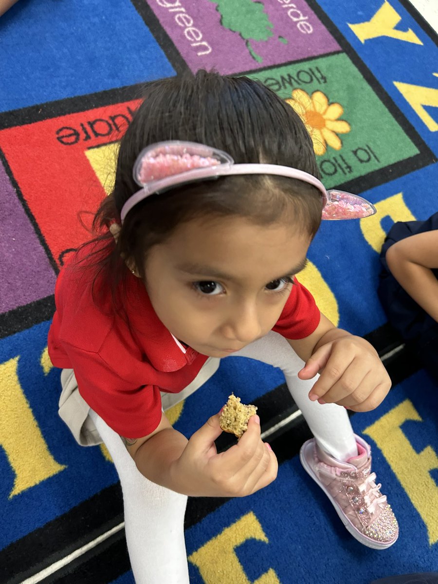 We went over responsibility, sharing, working hard in Kindergarten! Banana bread for the win!