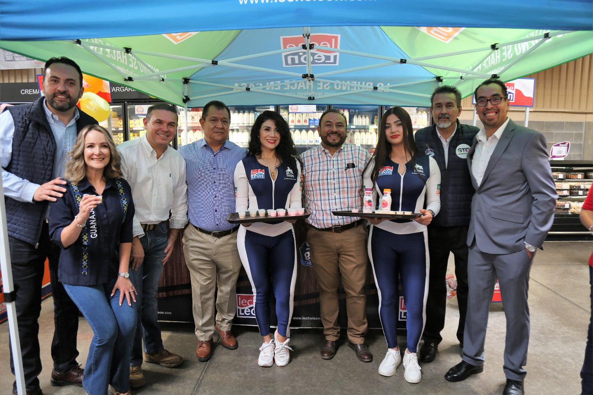 economiagente's tweet photo. Además se otorgará 5% de bonificación presentando Tarjetas #ContigoSí 💳 💲
🏷️ Cada compra representa el compromiso, la pasión y el talento de las y los emprendedores de #Guanajuato
#ConsumeLocalGTO
#GTOTierraDeVinos
#GTO #GrandezaDeMéxico https://t.co/32VMvTh3Wj