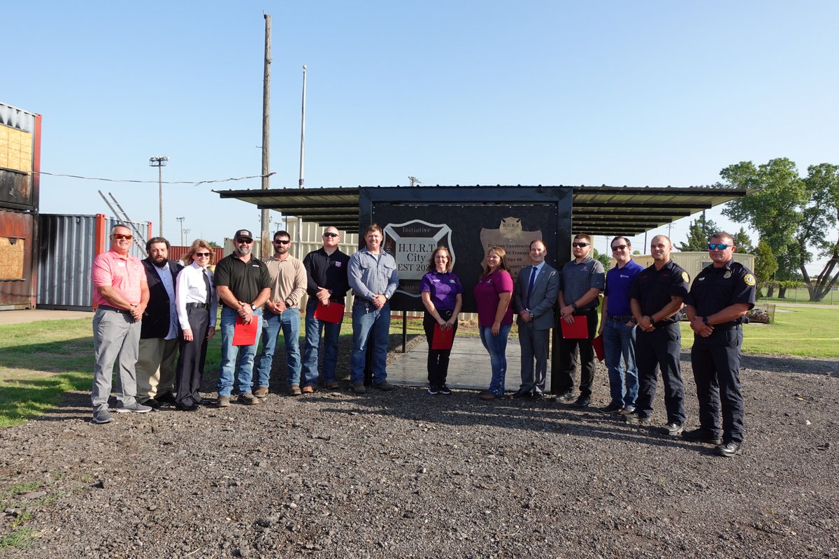 WichitaFireDept's tweet photo. Donated materials/resources helped formulate a special training site at our Regional Training Center. The site, Heavy Urban Rescue Training (HURT), will expand training opps. THANK YOU: BNSF Railway, Groendyke Transport, Phillips 66 Gas, All Metals Recycling, Pearson Construction https://t.co/4S2rjILHpv