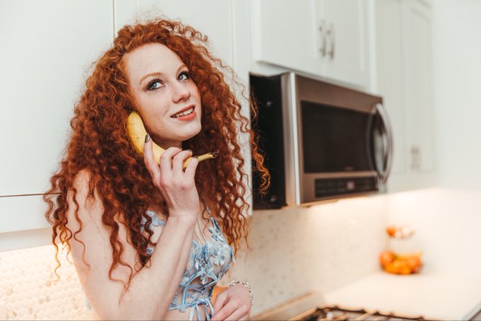 Just fyi, I&rsquo;m talking to your mom https://t.co/YFBwvgYqv2<a href="/tag/themonster"class="tags"><span>#themonster</span></a>