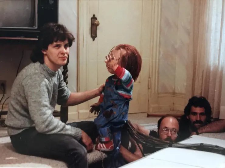 Image for the Tweet beginning: Behind the scenes of Child’s
