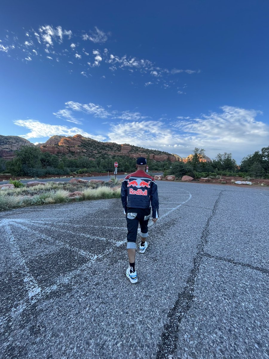 LOS_TURFCITY's tweet photo. Spent my 30th in the Sedona Canyons of Arizona, needed that energy from the Vortex and fresh air, absolutely beautiful https://t.co/xqbTXA2o7t