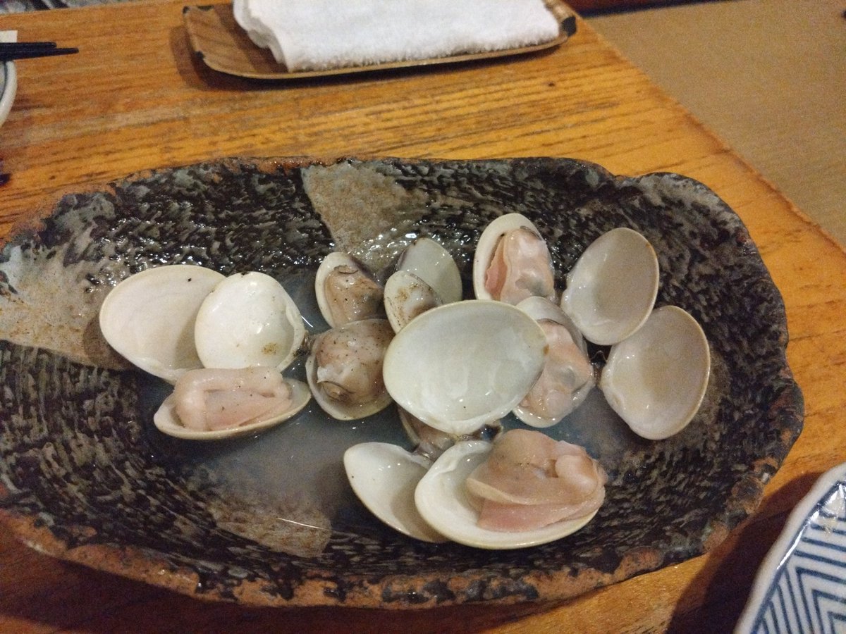 昨日は静岡で一泊
駅前の多可能（たかの）さんでいただいてきました。
黒はんぺん焼きから刺身まで静岡のご飯をいただいたきました。
お店の方もとても感じよく、楽しい時間を過ごせました。
ごちそうさまでした！