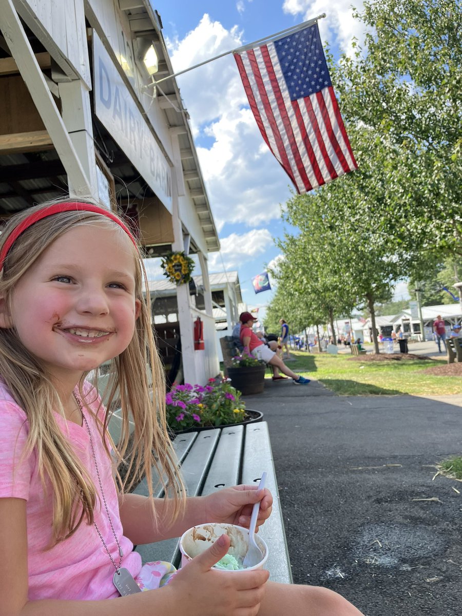 Enjoying an ice cream break at the Montgomery County Fair (might be dinner). <a href="/MOCOFAIR/">Mont. Co. Ag. Fair</a>