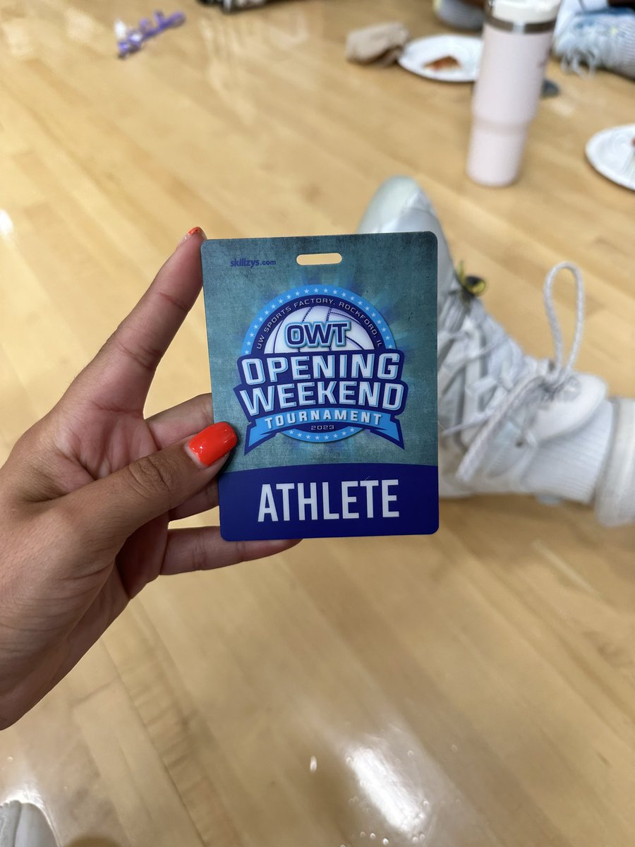 amaya_webb's tweet photo. First weekend out at OWT Opening Weekend Tournament 
2-0 
Go JWCC!! Let’s gettem tomorrow! https://t.co/v7BnIesqlH
