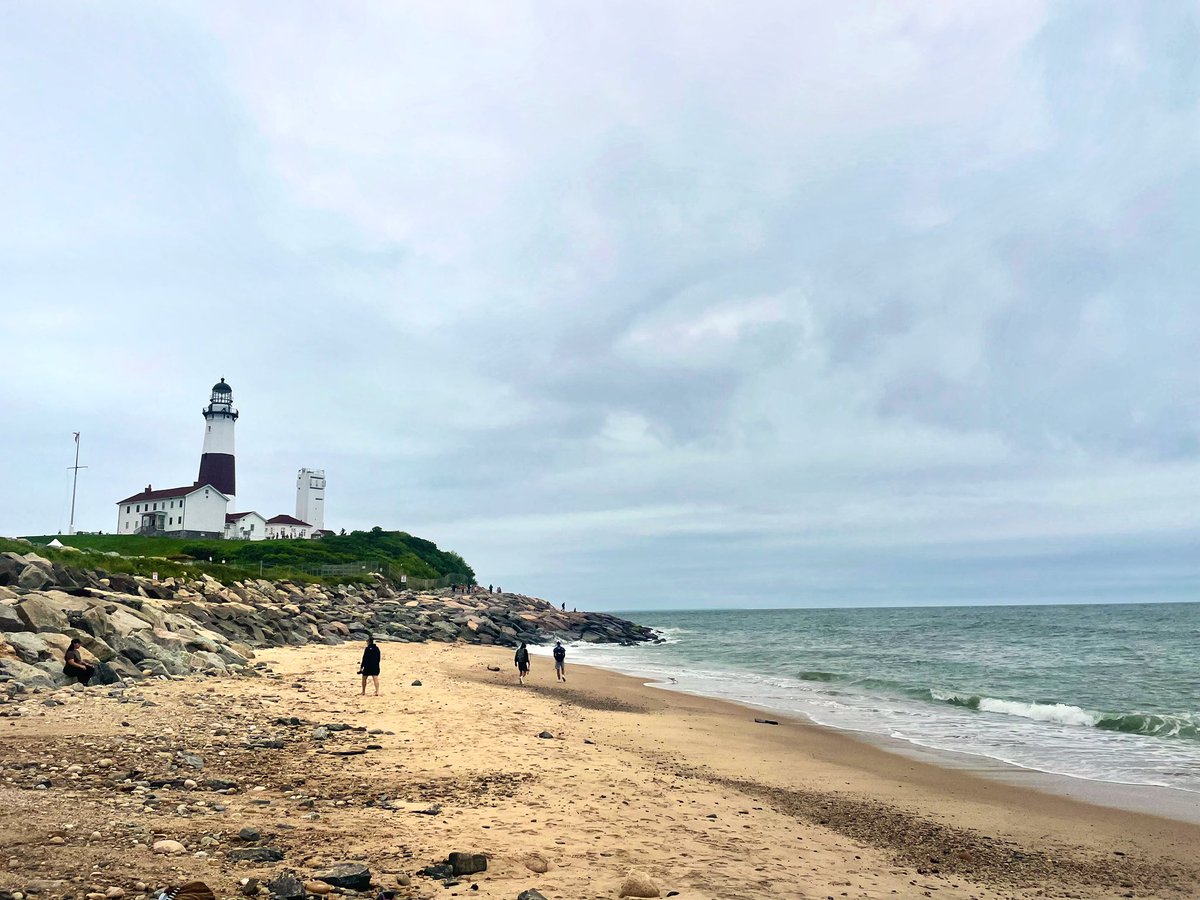 atrossity's tweet photo. Montauk, NY

An every year affair. I love NY! I love Long Island. I love seeing my friends out there ❤️

📸: John Milano (1st photo of me)
Stranger Things influenced by this abandoned Camp Hero military base (3rd photo) https://t.co/8DcfSCUdVk