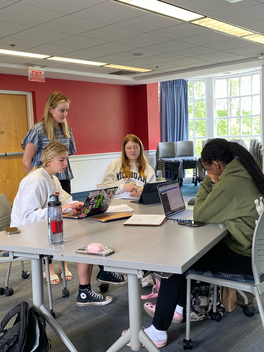 Kickstand Communications tweet media