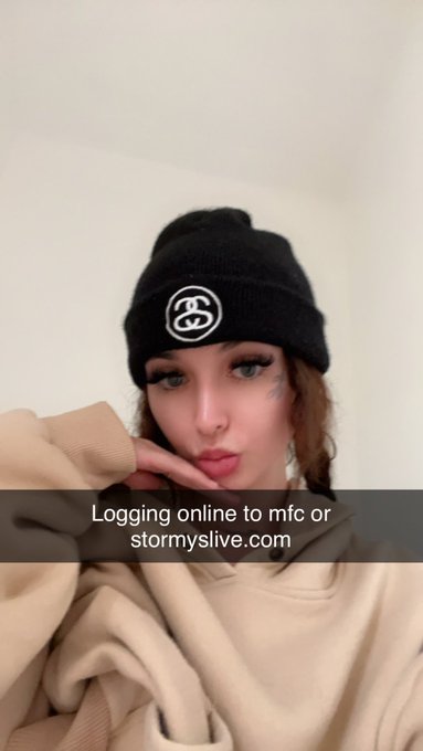 I&rsquo;m live on https://t.co/1S82JzUiCl https://t.co/n5ou78EaLu