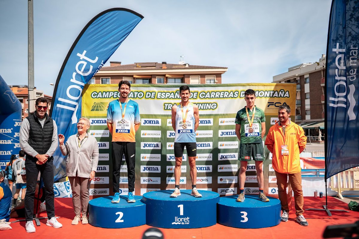 LaSansi's tweet photo. Enhorabuena y mucha suerte al Presidente de la @atletismoRFEA   @raulchapado  nombrado nuevo Vicepresidente de @WorldAthletics 

Raul Chapado asistió a la Lloretrail 2023

#lloretrail #lloretdemar #atletismo https://t.co/jJgJZxpqVJ