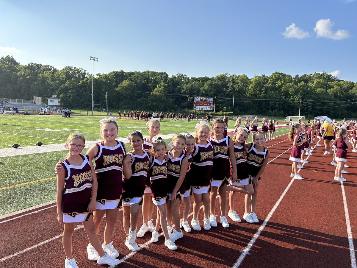 RMS_RossRams's tweet photo. 4th and 5th grade cheer!!!! #BeRAMS #RISrocks https://t.co/M6IgpsBCrX