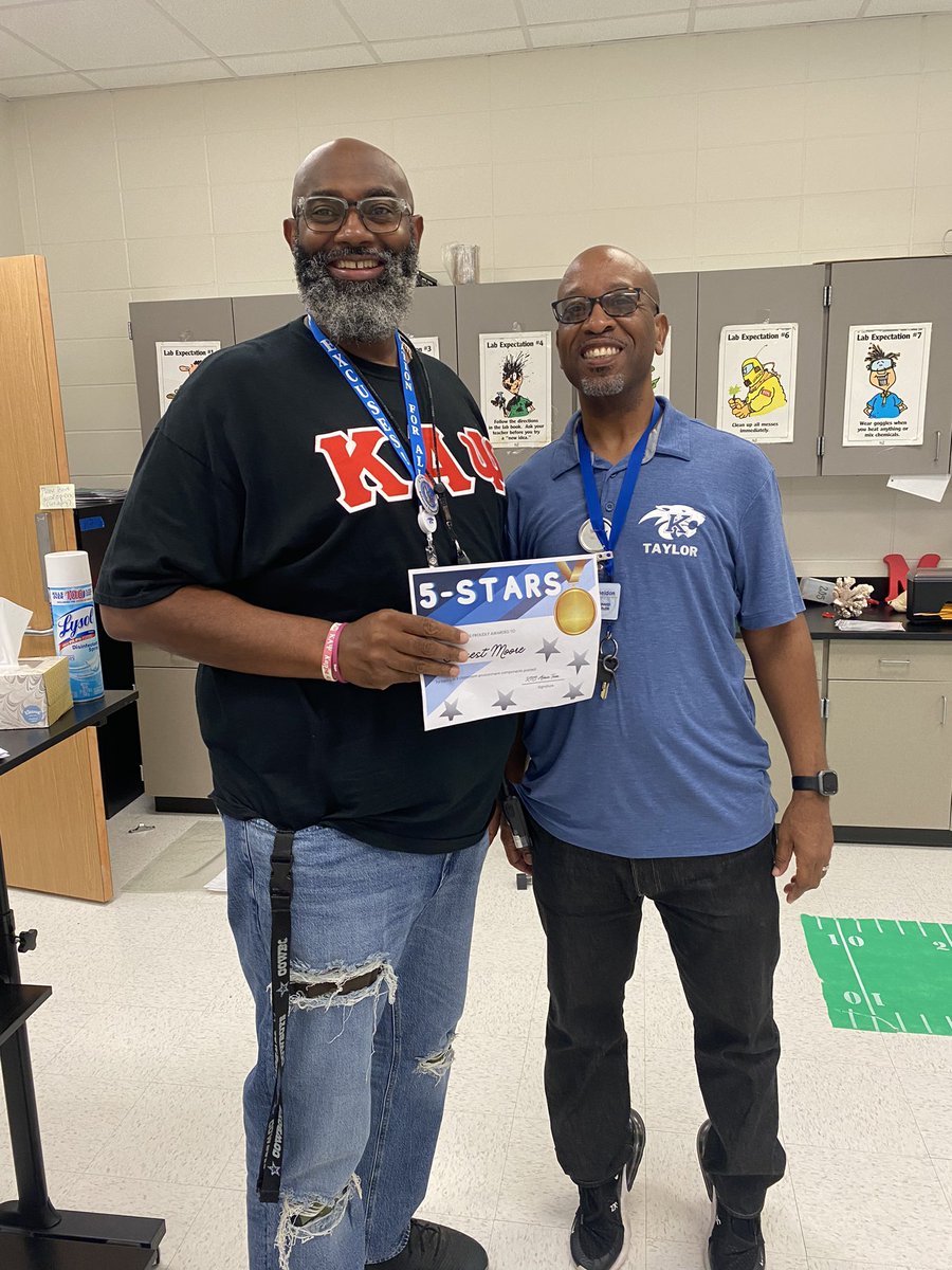 C. E. King Middle School tweet media