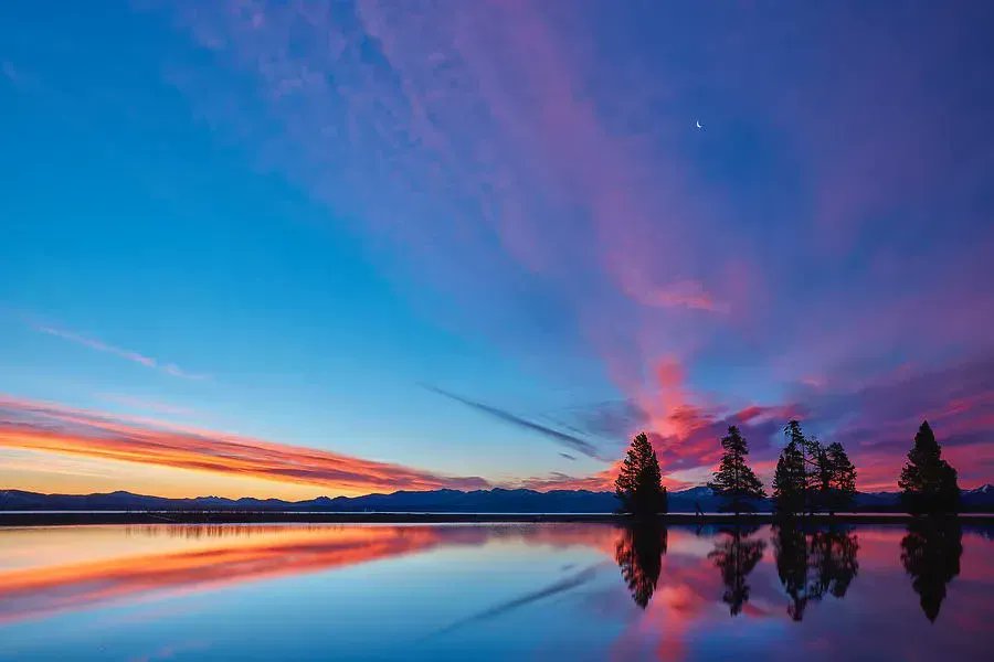 ImagesByJonEvan's tweet photo. Art for the eyes From Yellowstone Lake
https://t.co/UACgGHJbv4
#amazing #art #landscapephotography #artlover #travel #photooftheday #picoftheday #artworks #amex #naturelovers #landscapelovers #art4sale #artphotography #yellowstone #gullpoint #sunrisephotography #sunrise https://t.co/9wt0qrHkeI