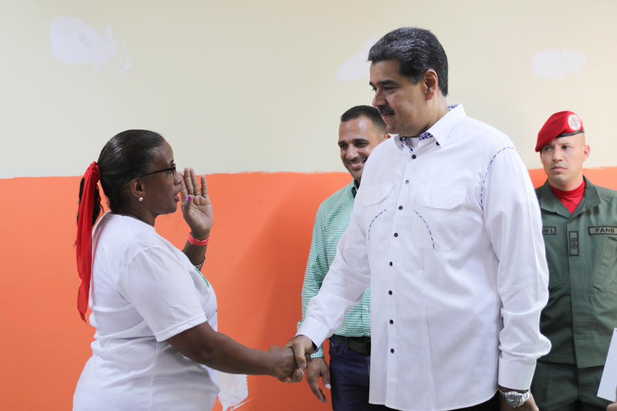 #EnVivo 📹 | “La nueva espiritualidad es la identidad venezolana que se crece en medio de las dificultades y es ejemplo para el mundo. Este espíritu de batalla que rescató nuestro Comandante Chávez”, expresó el mandatario nacional <a href="/NicolasMaduro/">Nicolás Maduro</a>