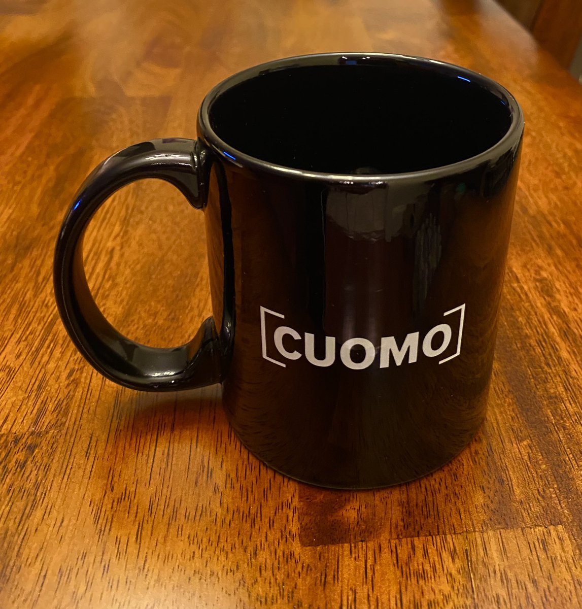 CuomosCurls's tweet photo. TONIGHT! 8pm ET @ChrisCuomo on @NewsNation
#CUOMO #FreeAgentFriday https://t.co/U60InK326B