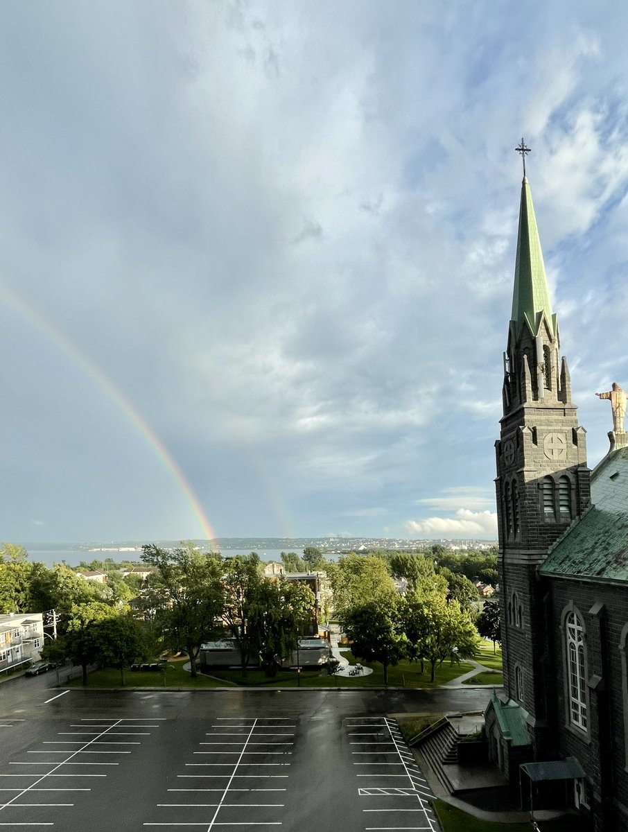 SimonNolet's tweet photo. C’était plutôt joli après l’orage. https://t.co/rnadNWjdJx